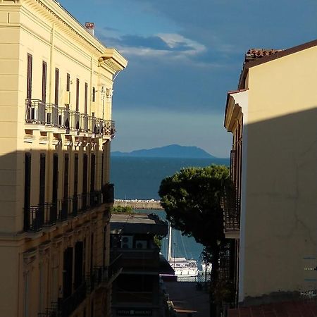 Mi Casa Tu Casa Hotel Formia Exterior photo